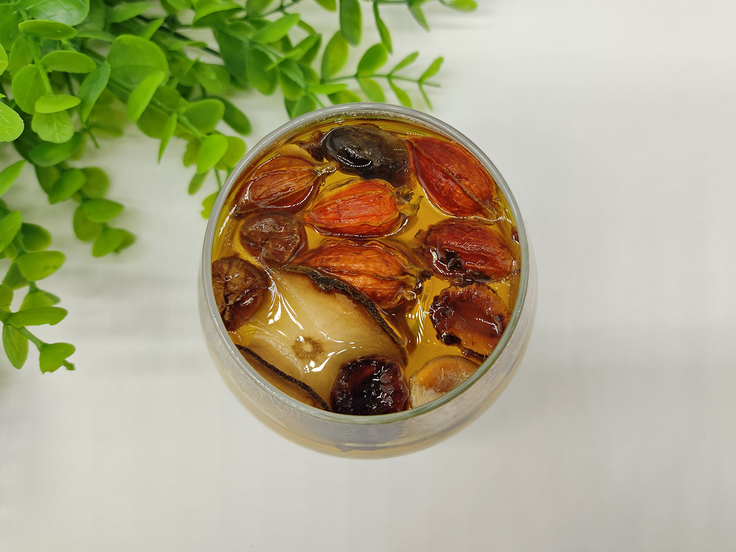 一道简单的橘红栀子茶是怎样做成的，及其<strong><mark>功效</mark></strong>